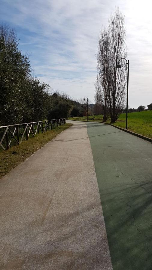 B&B Porta Girone Civitanova Alta Eksteriør bilde