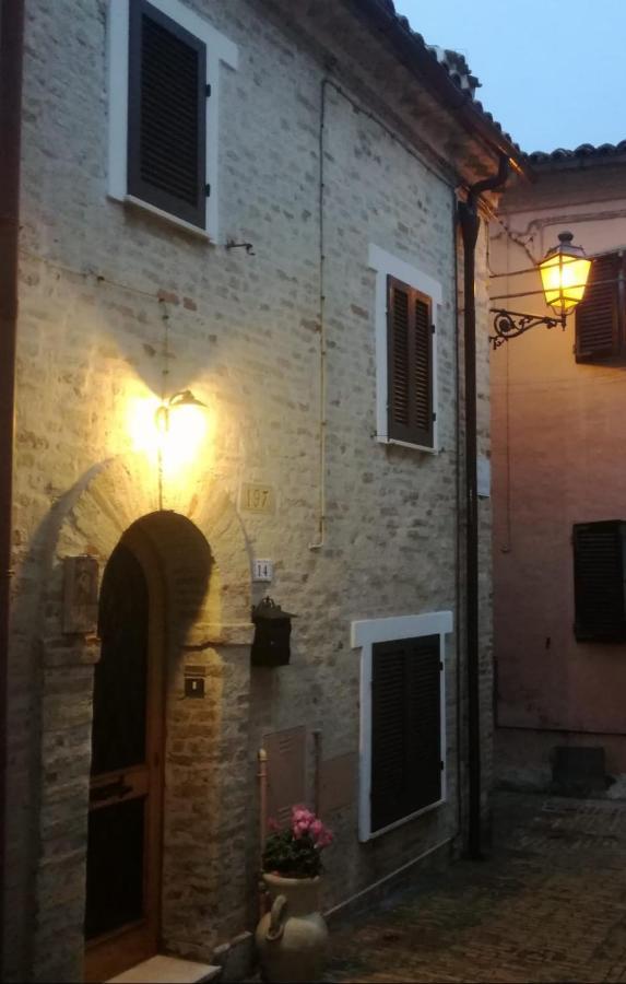 B&B Porta Girone Civitanova Alta Eksteriør bilde