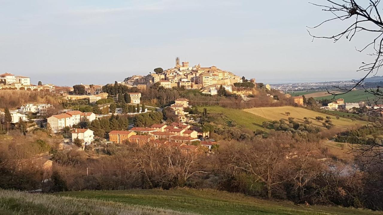 B&B Porta Girone Civitanova Alta Eksteriør bilde